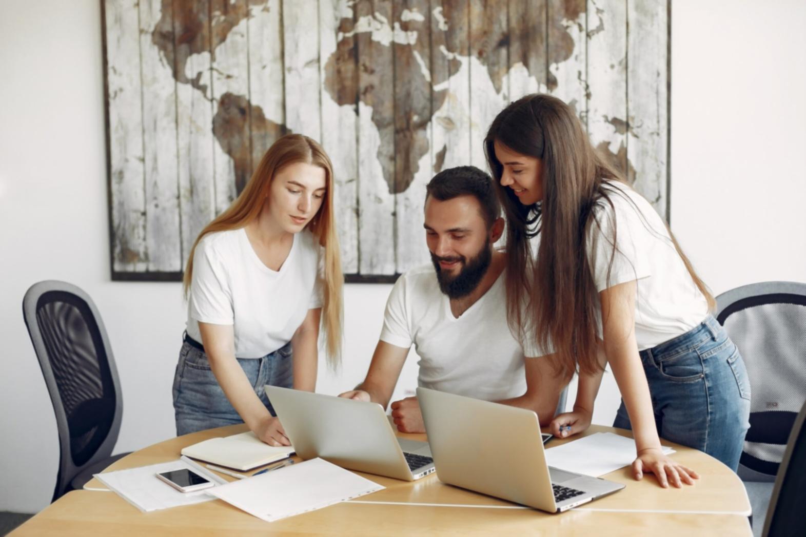 Herramientas de reportes empresariales
